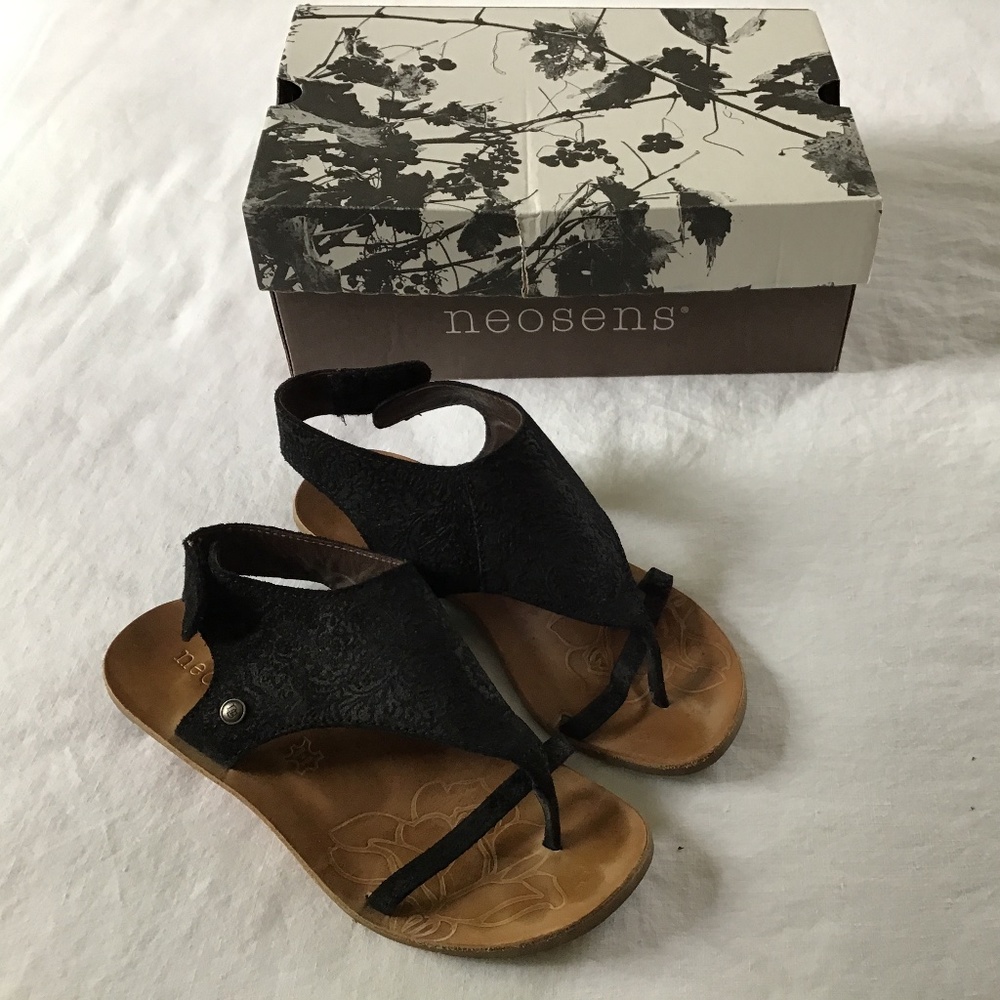 Neosens sandals size 38 black